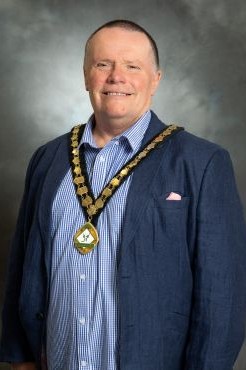 Deputy Mayor Pete Frewer