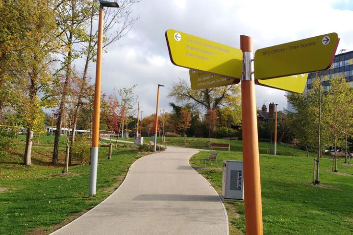 Station green